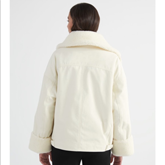 & Other Stories Boxy Oversized Shearling Jacket Black - Picture 5 of 5